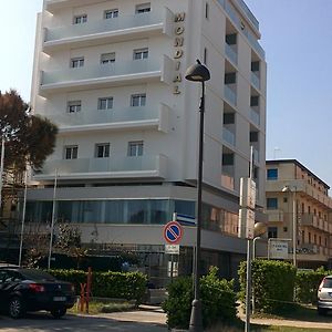 Hotel Mondial